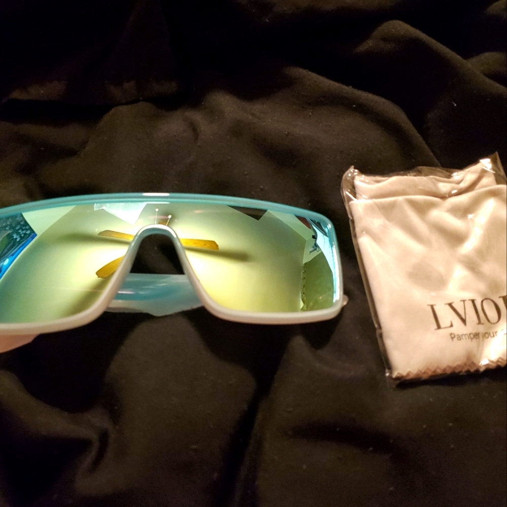 Sun glasses
